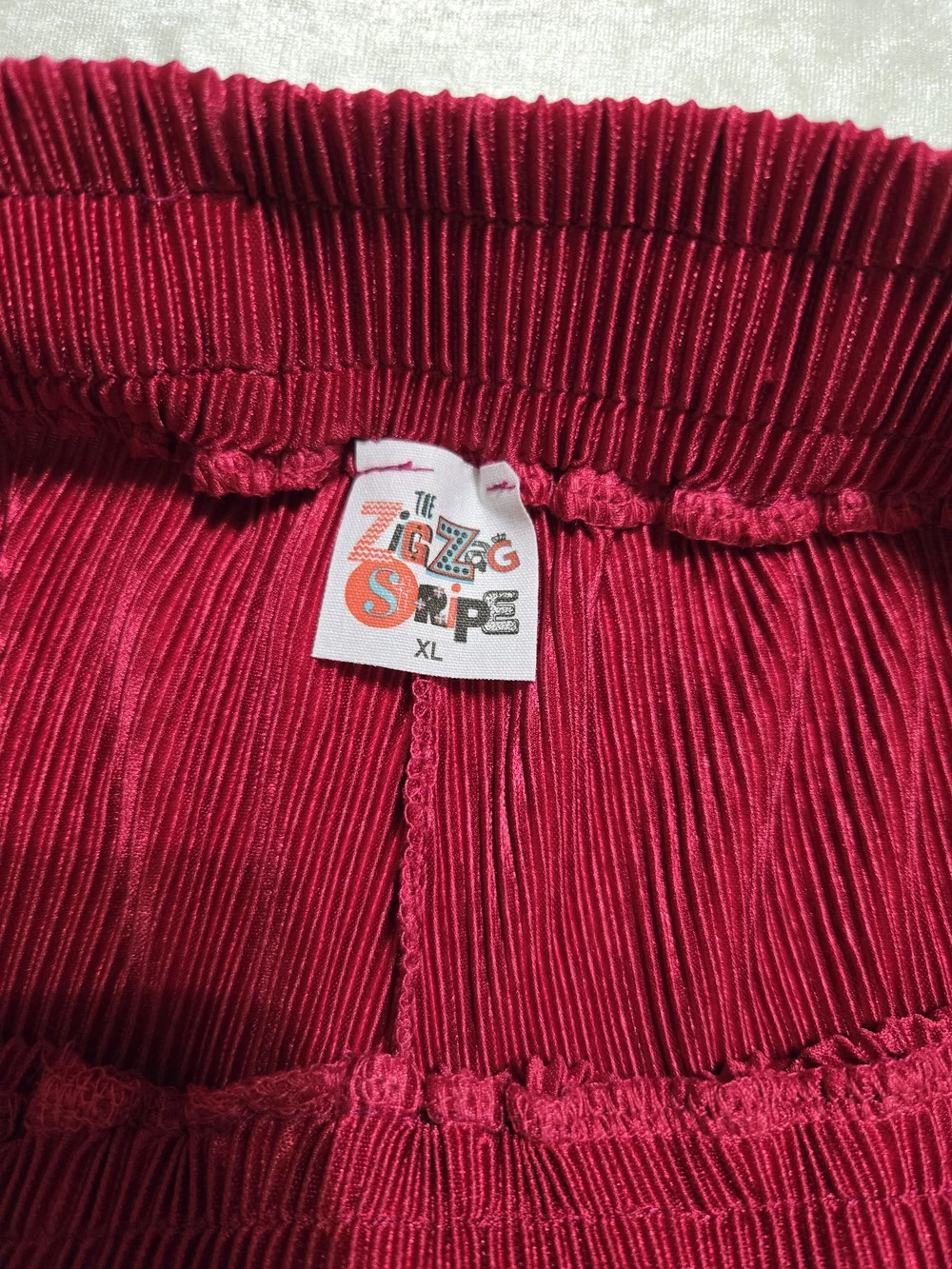 Crushed  Ribbed Crop Pants - Berry Size XL by Zig Zag Stripe. NWOT.